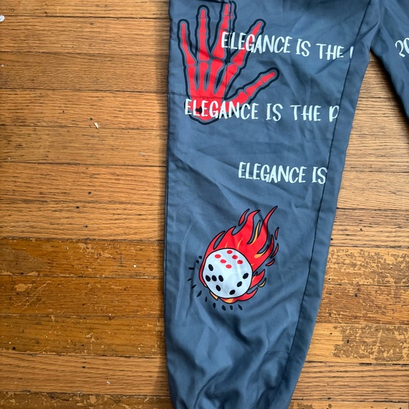 Men’s ROMWE Gray Graphic Joggers Size S - Picture 3 of 10